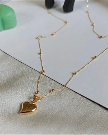 Mid heart necklace