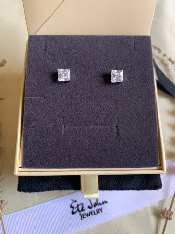 Princess cut square stud