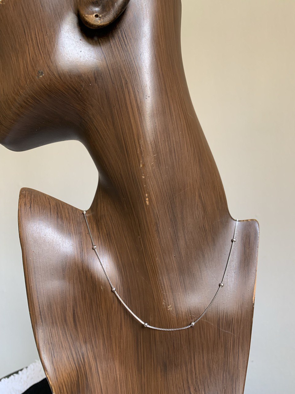 Beaded chain necklace