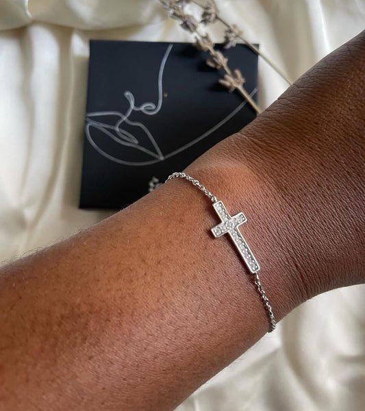 Side cross bracelet