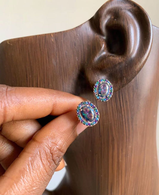 Multicolored oval studs