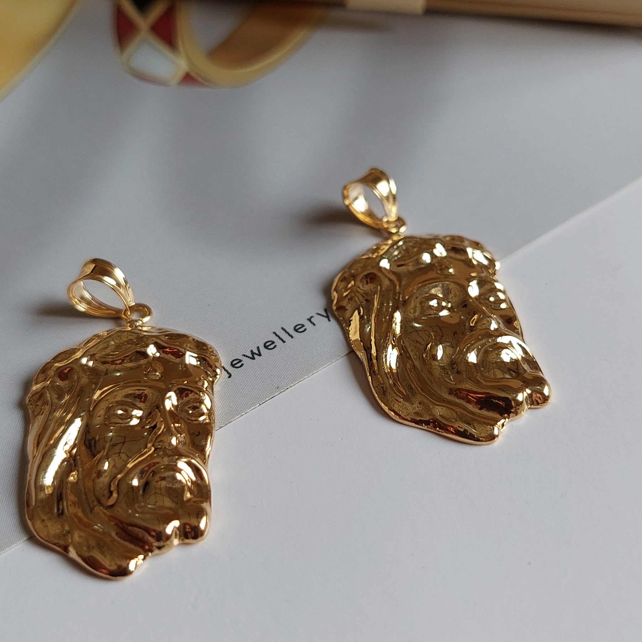 Jesus face pendant